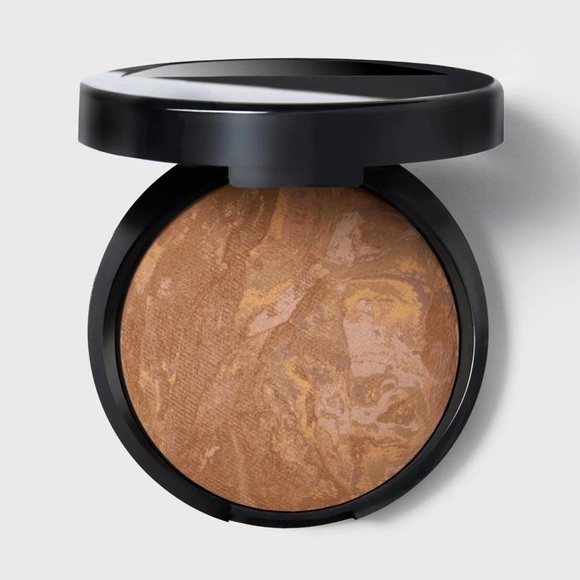 BNIB Laura Geller Baked-N-Balance Foundation - Sand - Picture 7 of 7